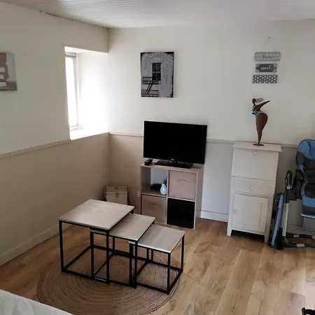Petite Maison 2 Pieces Pour 4 à 5 Personnes Le Boupère