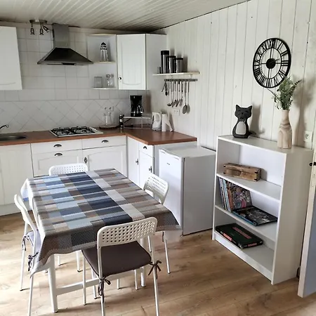 Petite Maison 2 Pieces Pour 4 à 5 Personnes * Le Boupère