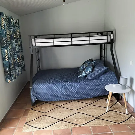 Hébergement de vacances Petite Maison 2 Pieces Pour 4 à 5 Personnes Le Boupère